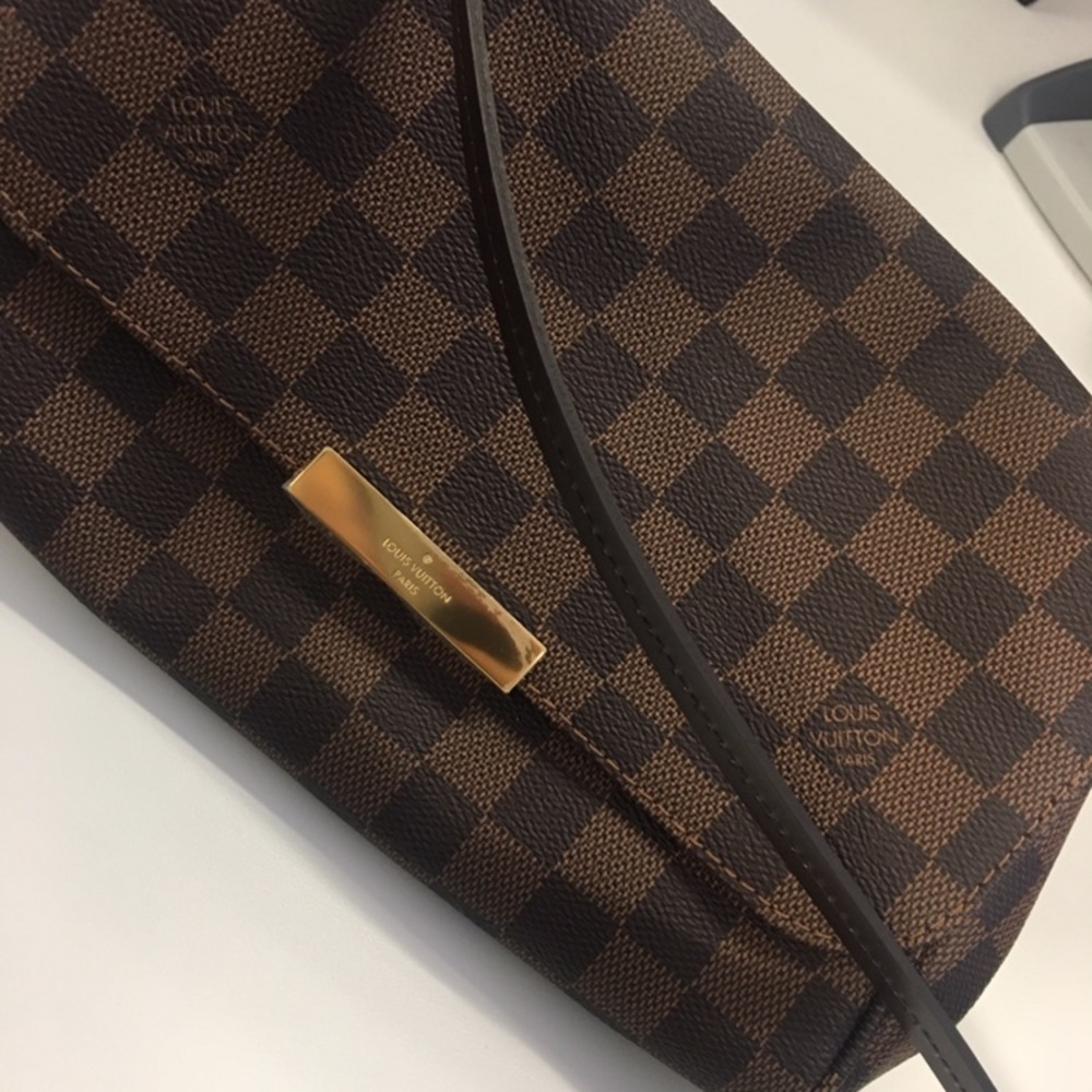 Louis Vuitton Favorite MM Ebene